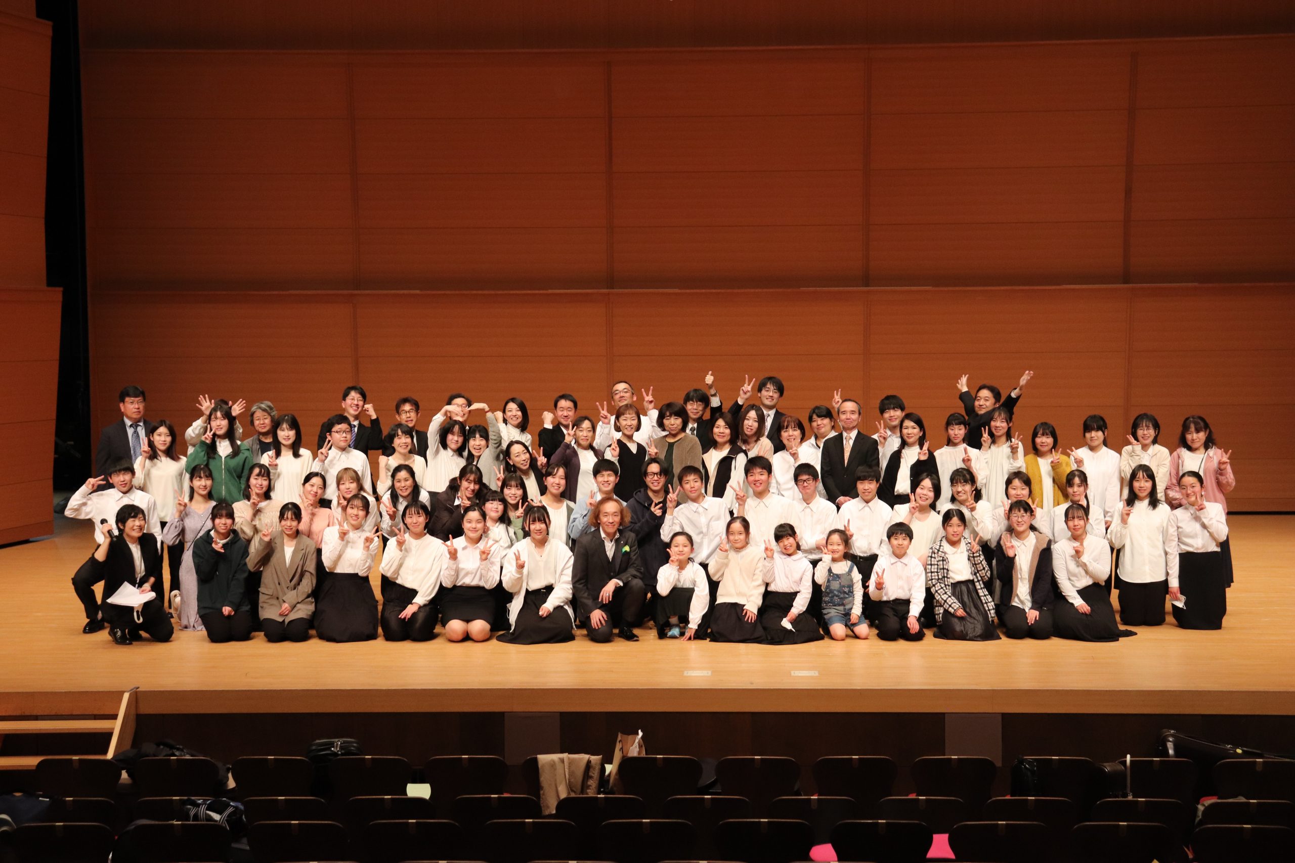 東広島市くららジュニアオーケストラ　第8回定期演奏会を開催しました。