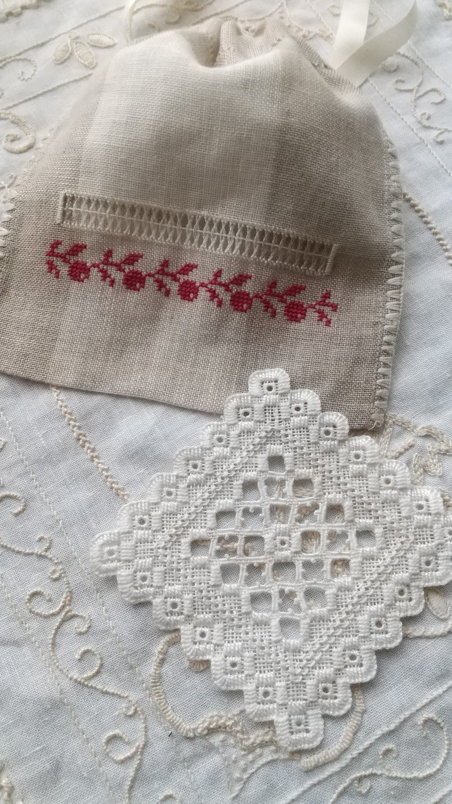 夜の白糸刺しゅう教室