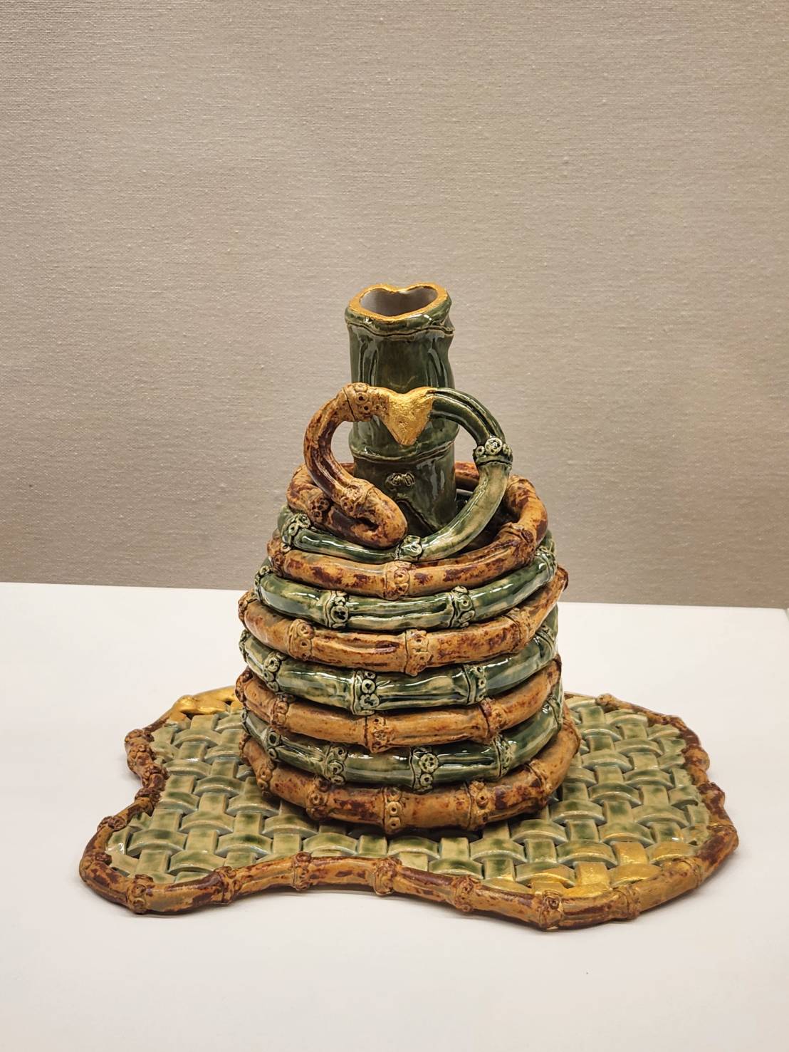 第11回陶芸作品展　東広島熟年大学陶芸講座の卒業生と受講生による合同陶芸作品展