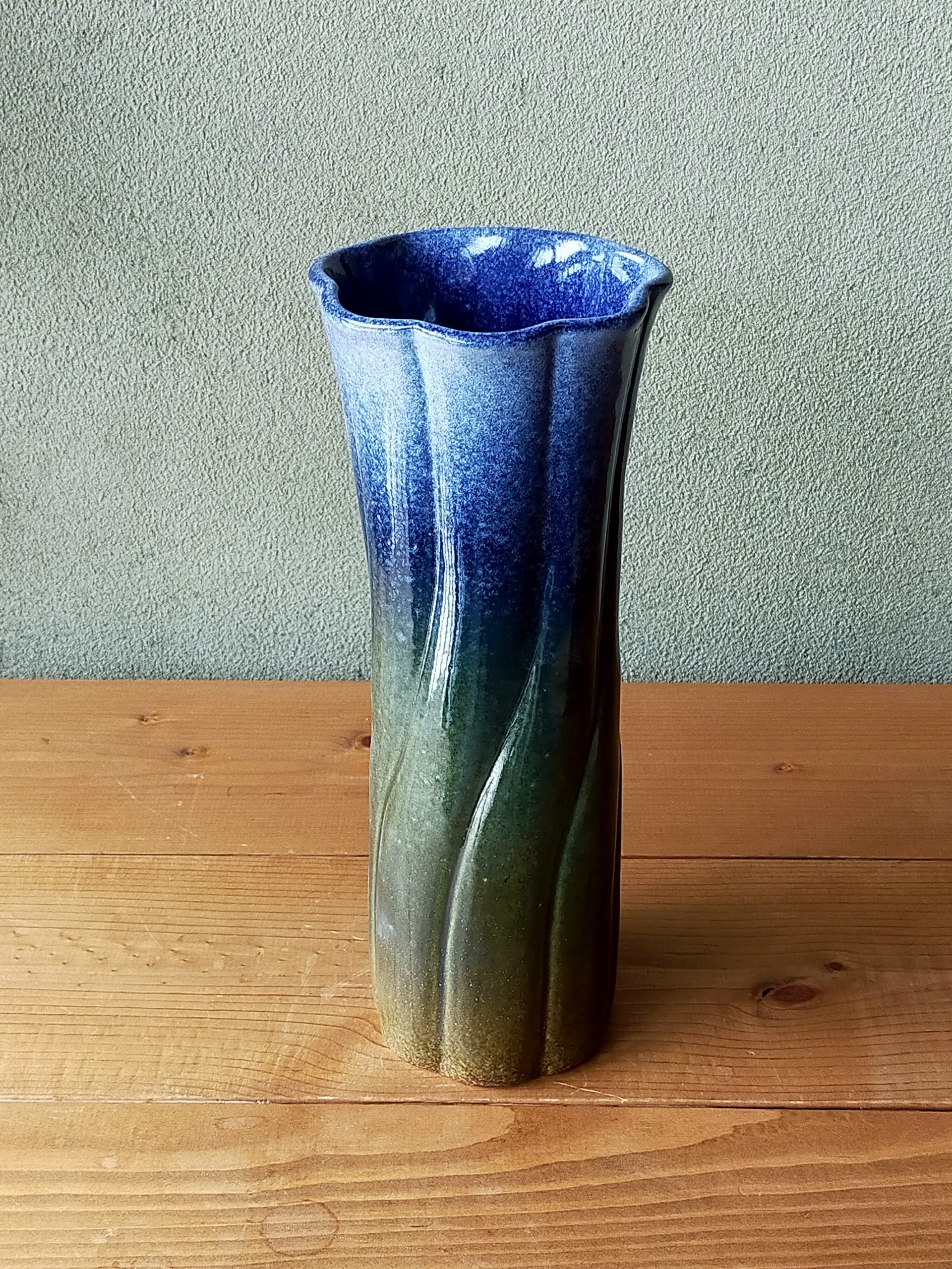 第11回陶芸作品展　東広島熟年大学陶芸講座の卒業生と受講生による合同陶芸作品展